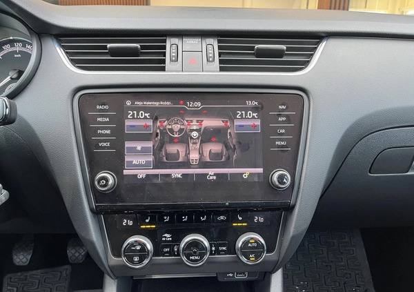Skoda Octavia cena 69900 przebieg: 97878, rok produkcji 2019 z Łobżenica małe 352